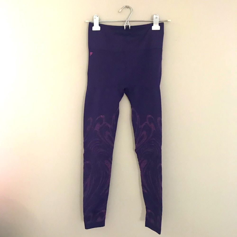 Fabletics Size XS Leggings in Dark Purple